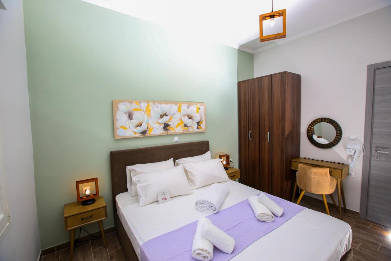 Stella boutigue rooms Néa Péramos Extérieur photo
