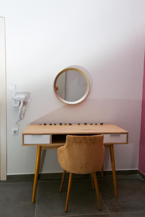 Stella boutigue rooms Néa Péramos Extérieur photo